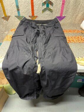 Burton The White Collection DryRide Boarding-Skiing Pants Mens Size XL